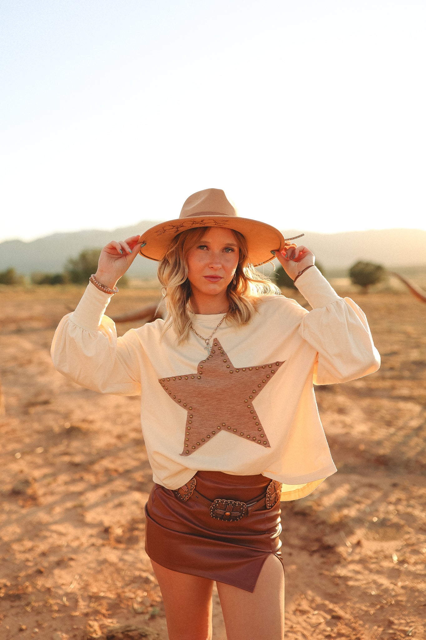 Studded Star Graphic Oversized Fall Clothing