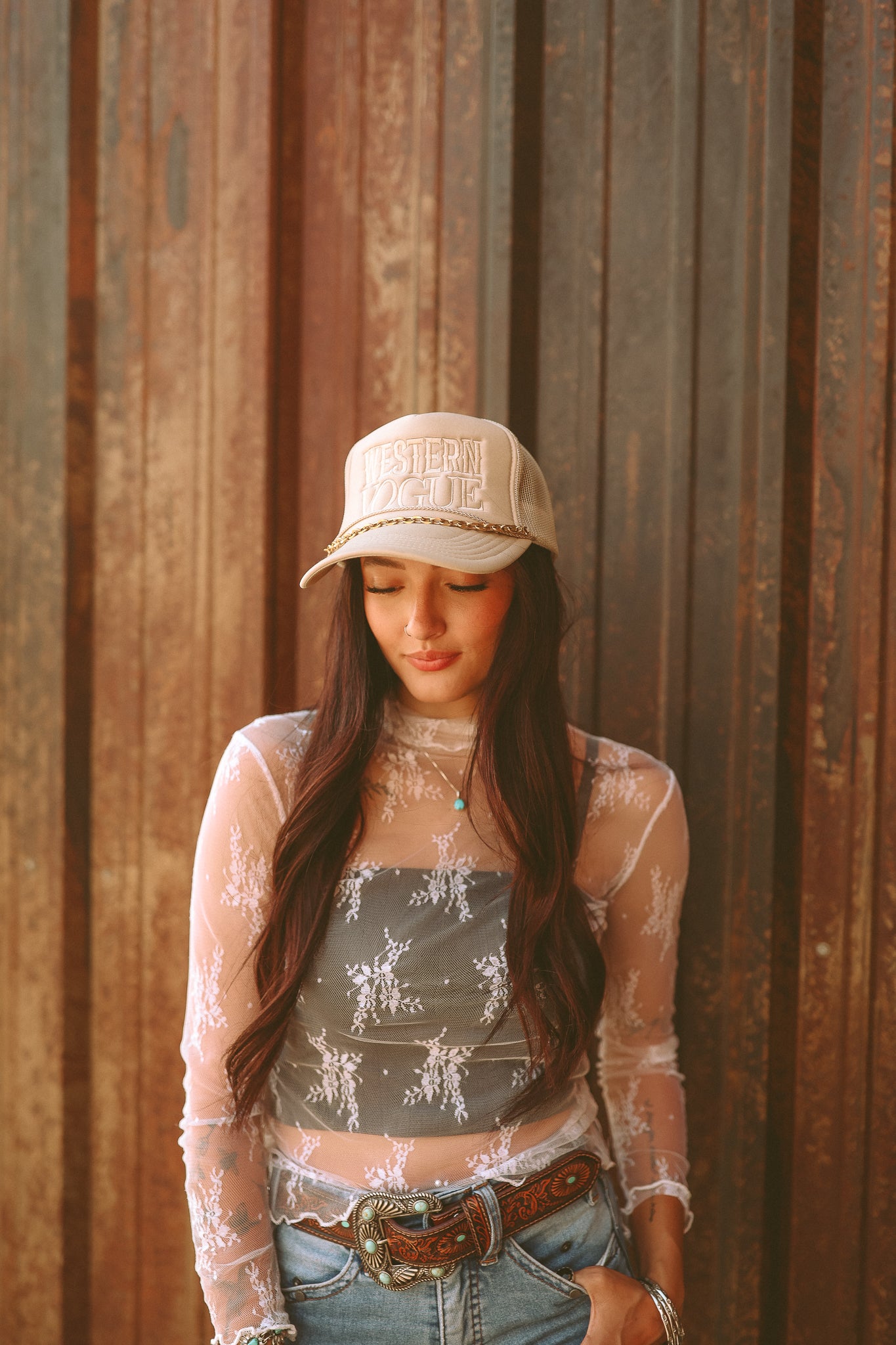 TAN WESTERN VOGUE TRUCKER HAT