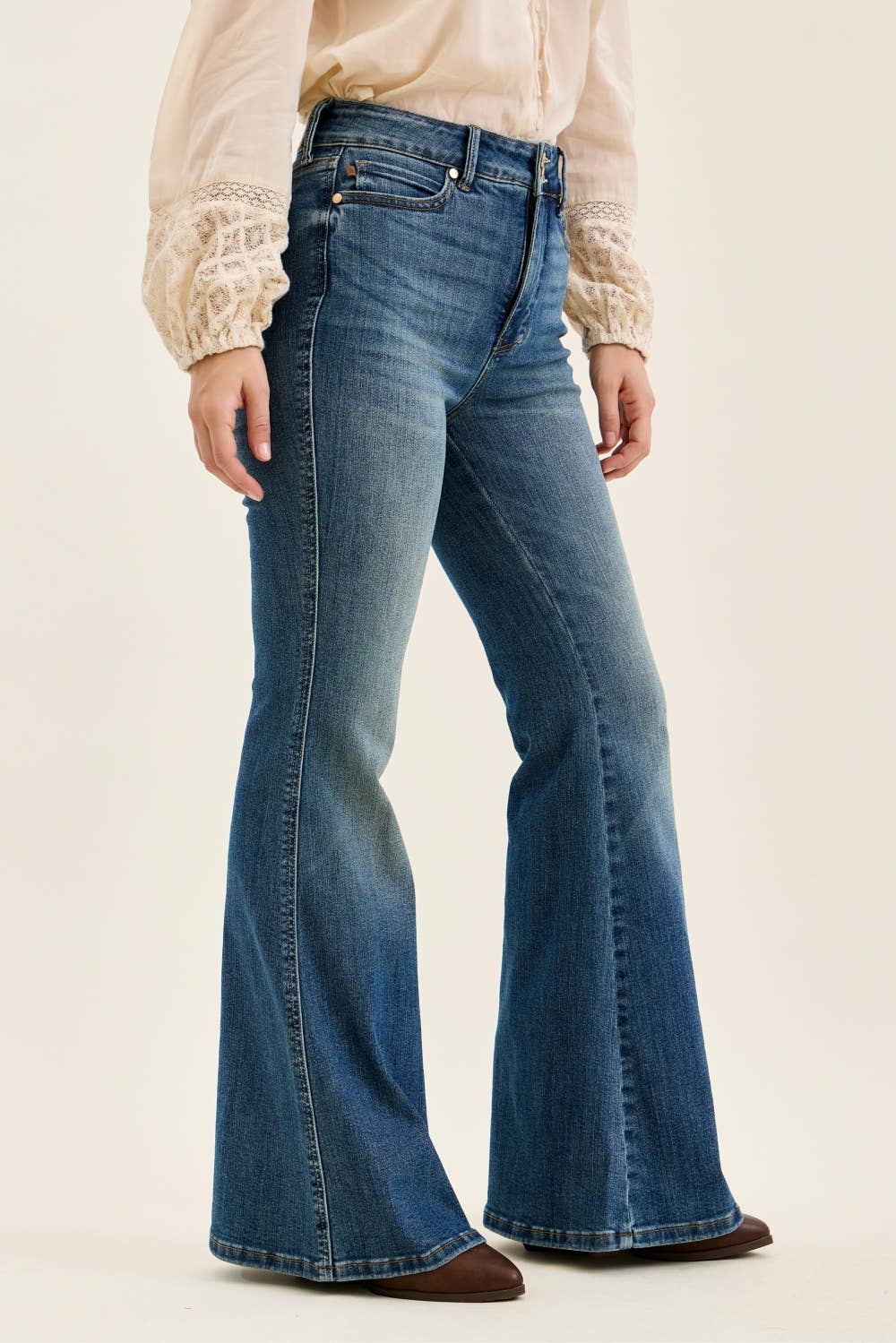 Jaqueline Flare / 11(30)