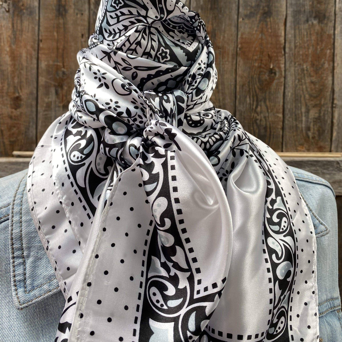 Dust and Dots Wild Rag