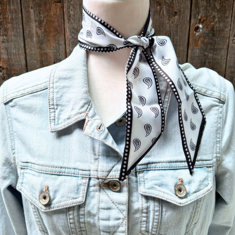 Black and White Western Twilly