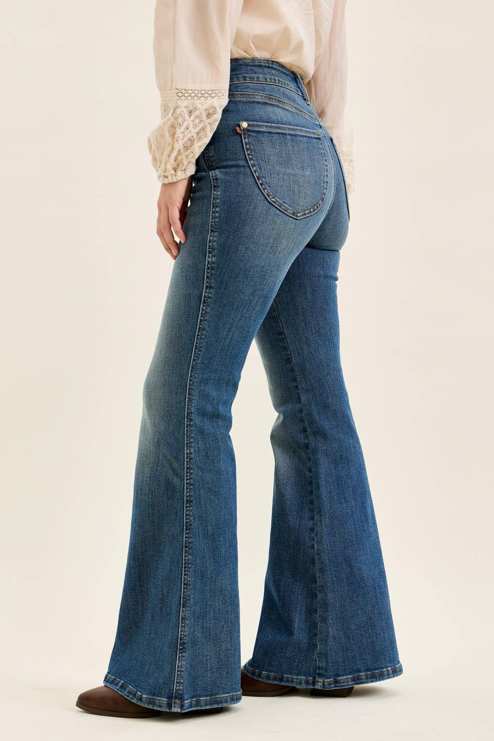 Jaqueline Flare / 11(30)